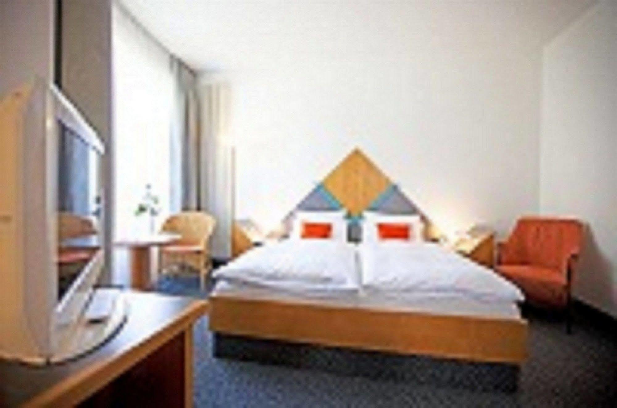 Domizil Tuebingen Hotel Екстериор снимка